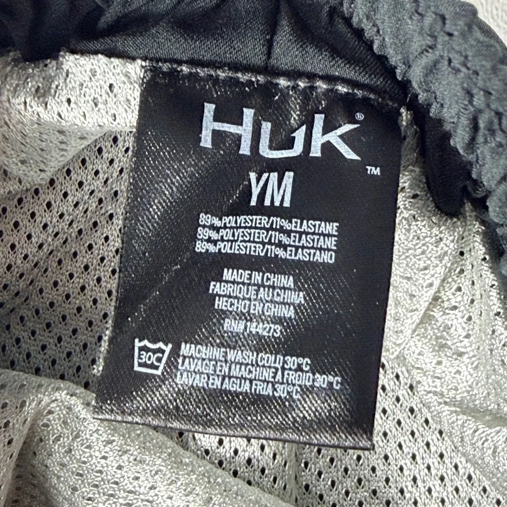 Huk‎ Pursuit Volley Youth Medium Black Fishing Shorts Quick Dry Stretch NWT